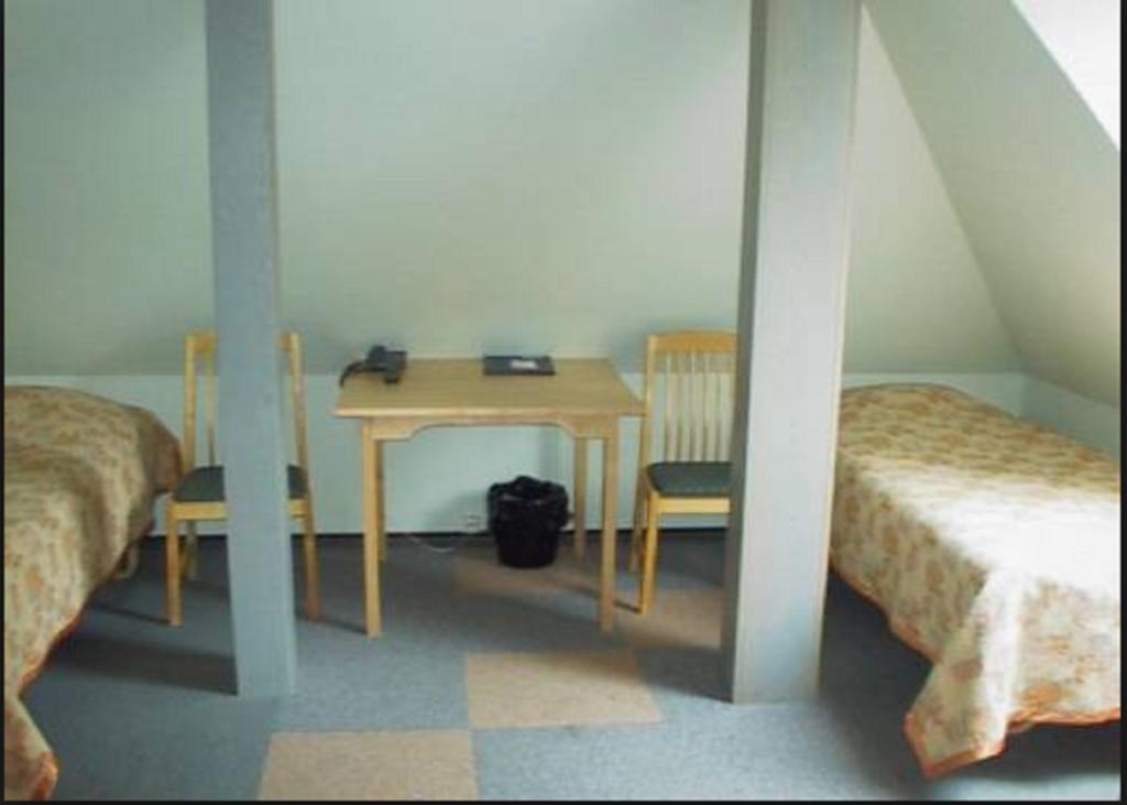 Hotell De Tolly Tõrve エクステリア 写真